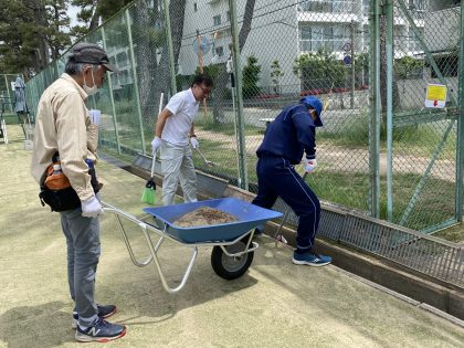 休館日コートメンテナンス作業体験（芦屋公園テニスコート）