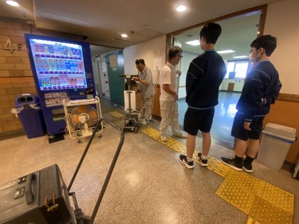 定期清掃/床面洗浄(西宮市民会館)